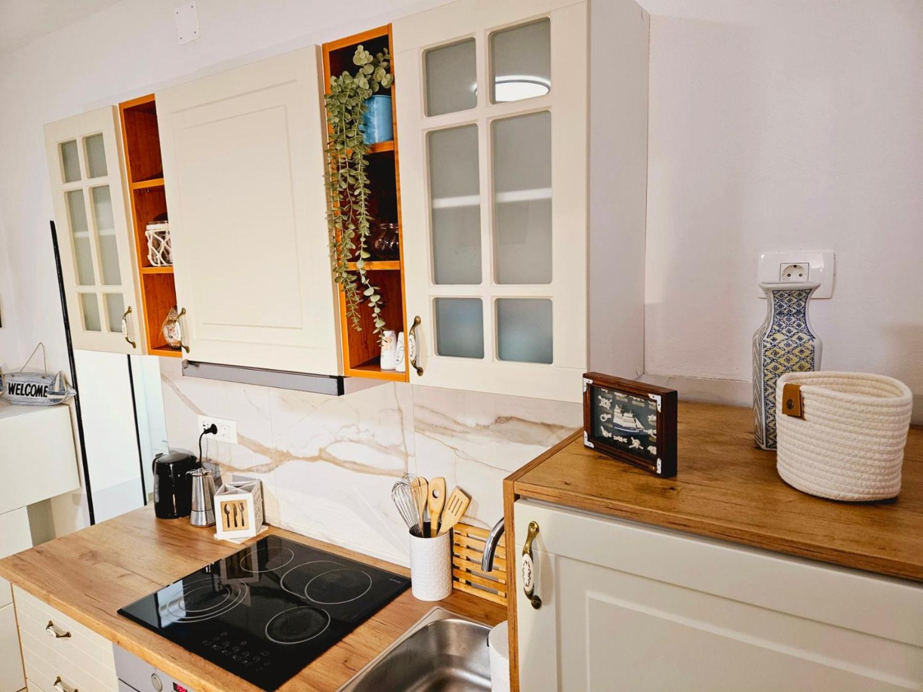 Apartma Tul Izola Eksteriør bilde