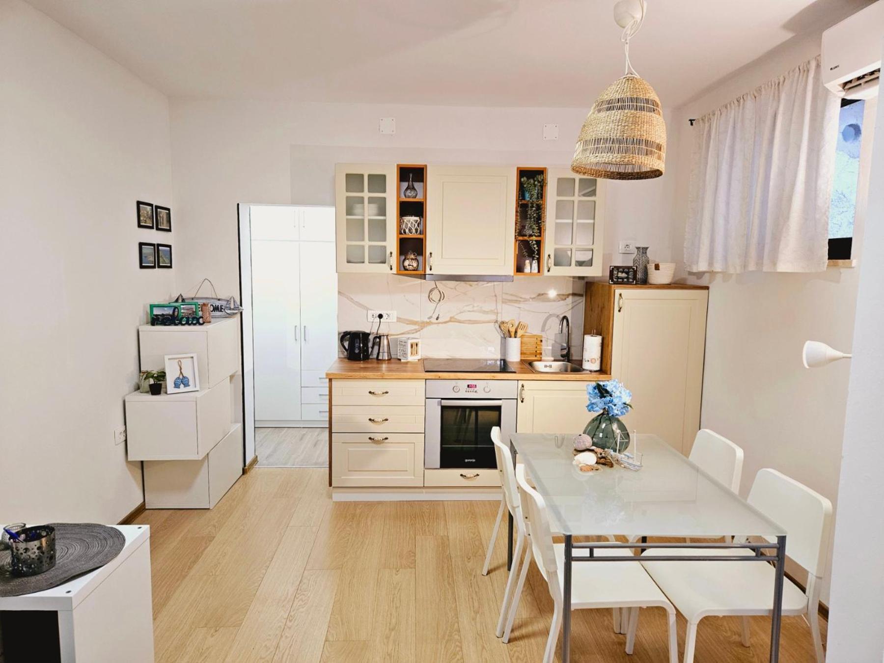 Apartma Tul Izola Eksteriør bilde
